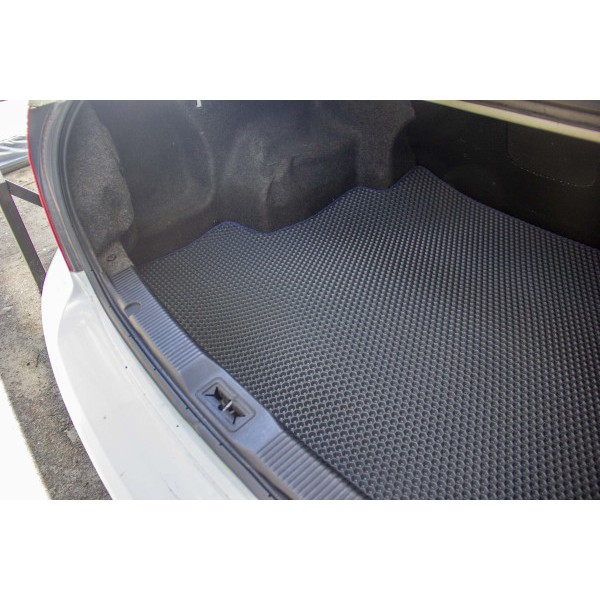 Фото - Коврик из экокожи в багажник авто EVAtech ECO для Almera Classic (B10) Nissan 2006-2013 1 поколение Sedan EU NS3184B1BBB