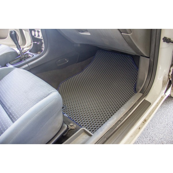 Фото - EVA коврики в салон авто EVAtech для Almera Classic (B10) Nissan 2006-2013 1 поколение Sedan EU NS3184CV5AV2SGB