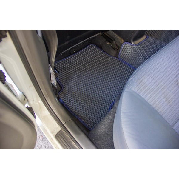 Фото - EVA коврики в салон авто EVAtech для Almera Classic (B10) Nissan 2006-2013 1 поколение Sedan EU NS3184CV5AV2SGB