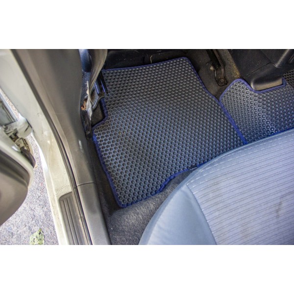 Фото - EVA коврики в салон авто EVAtech для Almera Classic (B10) Nissan 2006-2013 1 поколение Sedan EU NS3184CV5AV2SGB