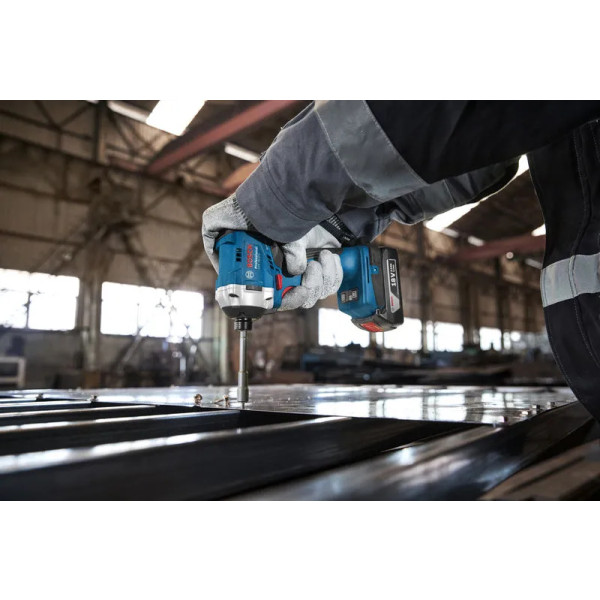 Фото - Гайковерт акумуляторний Bosch Professional GDR 18V-215 18В (0.601.9N2.020)