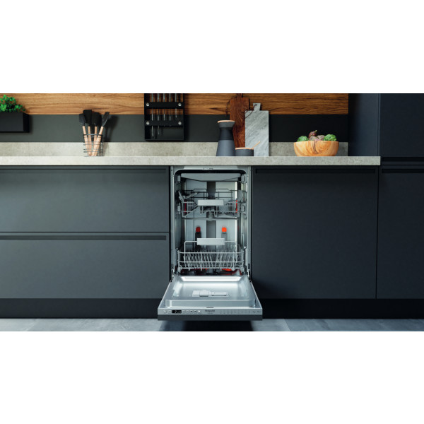 Фото - Посудомийна машина вбудована Hotpoint-Ariston HSIO 3O35 WFE