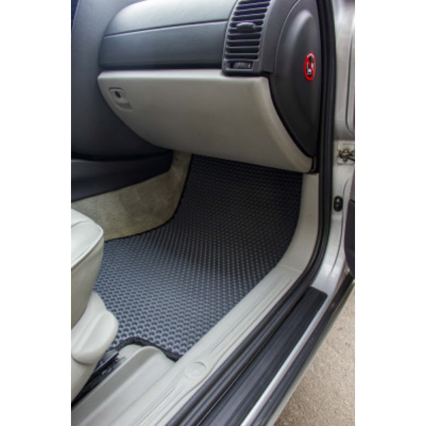Фото - Килимки з екошкіри в салон авто передні EVAtech ECO для Omega (B) Opel 1994-2003 2 покоління Sedan EU OL11172A2BBB
