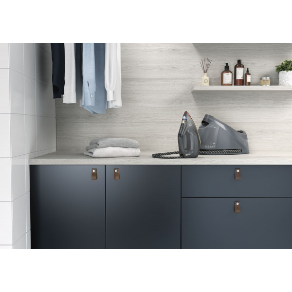 Фото - Праска з парогенератором Electrolux E8ST1-8EGM