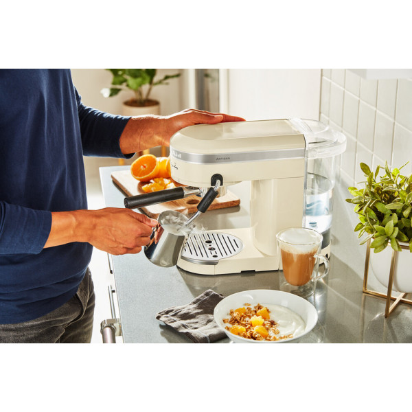 Фото - Кавоварка рожкова KitchenAid Artisan (5KES6503EAC)