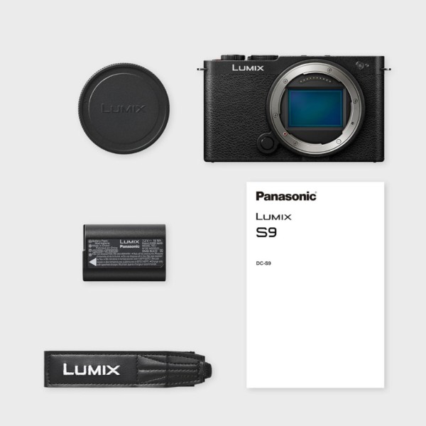 Фото - Фотокамера бездзеркальна Panasonic Lumix DC-S9 Body Jet Black (DC-S9E-K)