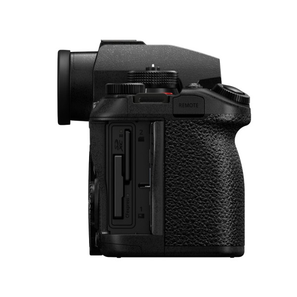 Фото - Фотокамера беззеркальная Panasonic Lumix DC-S1 IIE Body (DC-S1M2ESE)