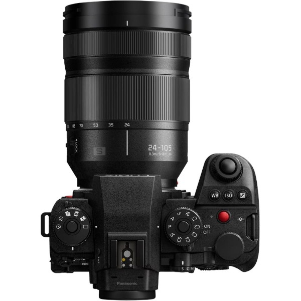Фото - Фотокамера бездзеркальна Panasonic Lumix DC-S1 IIE Kit 24-105mm Black (DC-S1M2ESME)