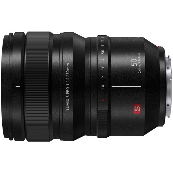 Фото - Об'єктив до фотокамери Panasonic Lumix S PRO 50 мм F1.4 (S-X50E)