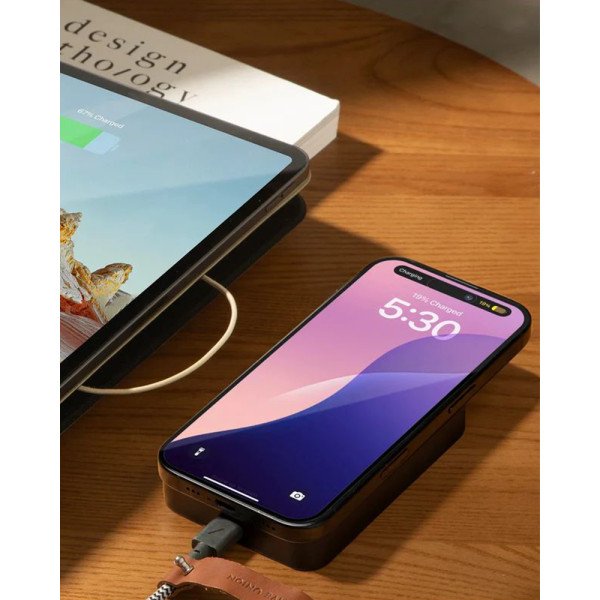 Фото - Батарея мобильная Native Union Classic Magnetic Power Bank Qi2 10 000mAh Tan (PB-10KMS-TAN)