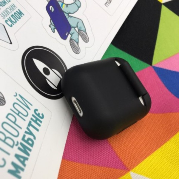 Фото - Чохол для навушників MakeFuture Apple AirPods 1/2 Silicone Black (MCL-AA1/2BK)