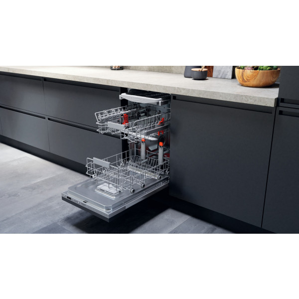Фото - Посудомоечная машина встраиваемая Hotpoint-Ariston HSIO 3O23 WFE