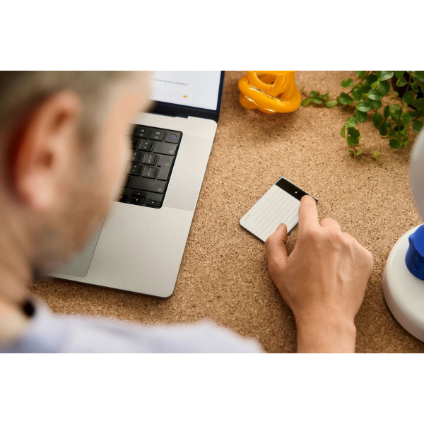 Фото - Диктофон Plaud.AI Note Pro Silver (PN0300-SI)