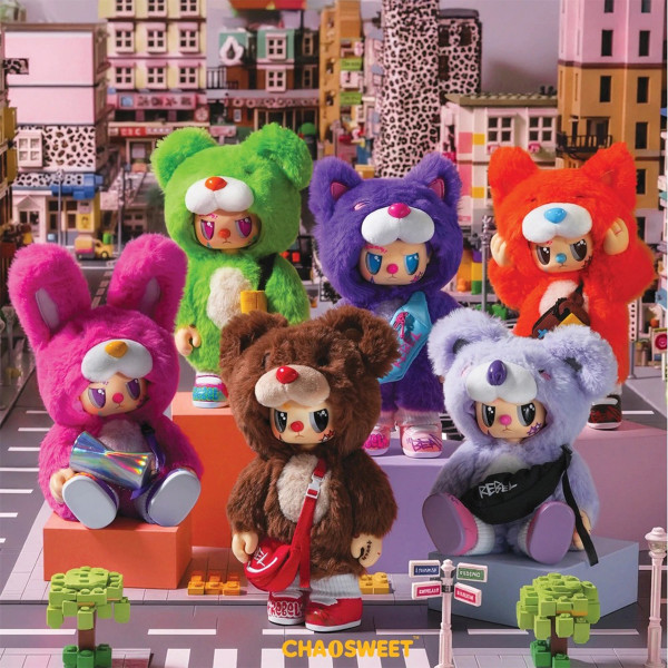 Фото - Коллекционная мягкая игрушка Pop Top Rebel Bear серии Find A Bag - КУЛ БОЙ в ассортименте (CSRB005)
