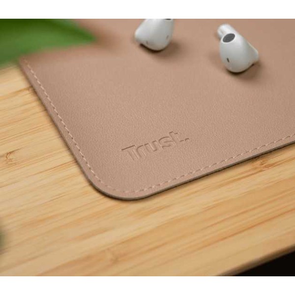 Фото - Коврик для мыши игровой Trust Benya XXL Desk Pad Beige (25713)