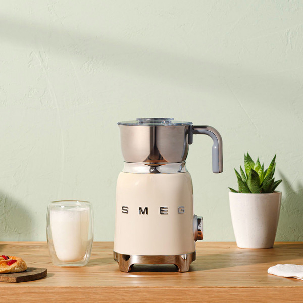 Фото - Модуль для збивання молока Smeg MFF11CREU