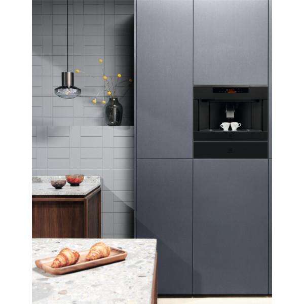 Фото - Кофемашина встраиваемая Electrolux KBC85T