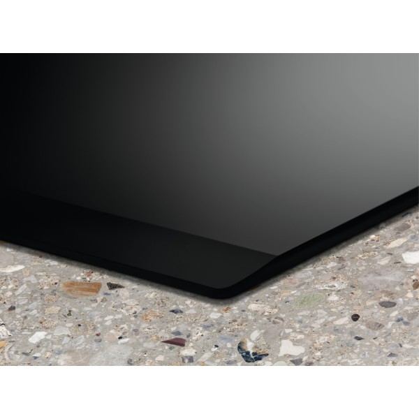 Фото - Варильна поверхня електрична Electrolux EIS82453
