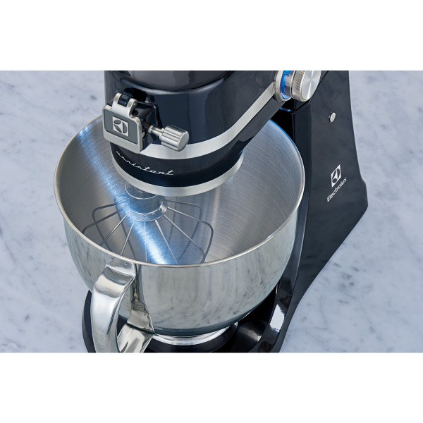 Фото - Кухонная машина Electrolux EKM4200