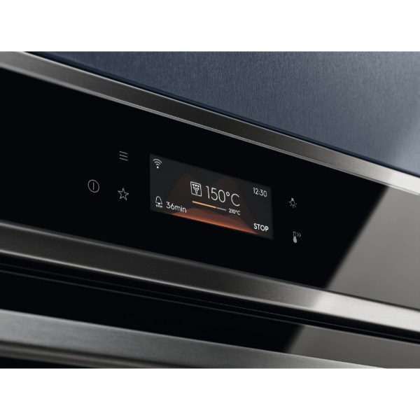 Фото - Духовой шкаф Electrolux EOB8S39WX