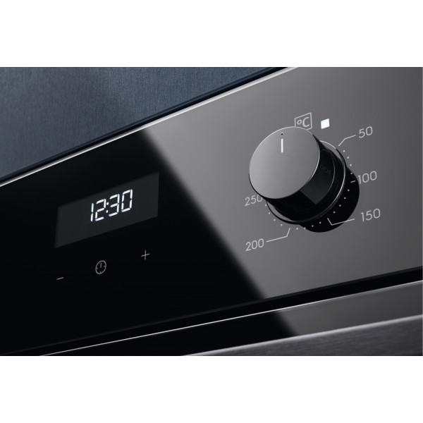 Фото - Духовой шкаф Electrolux EOD5H70BZ