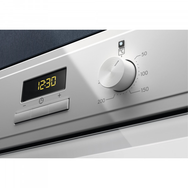 Фото - Духовой шкаф Electrolux EOF3H40BW