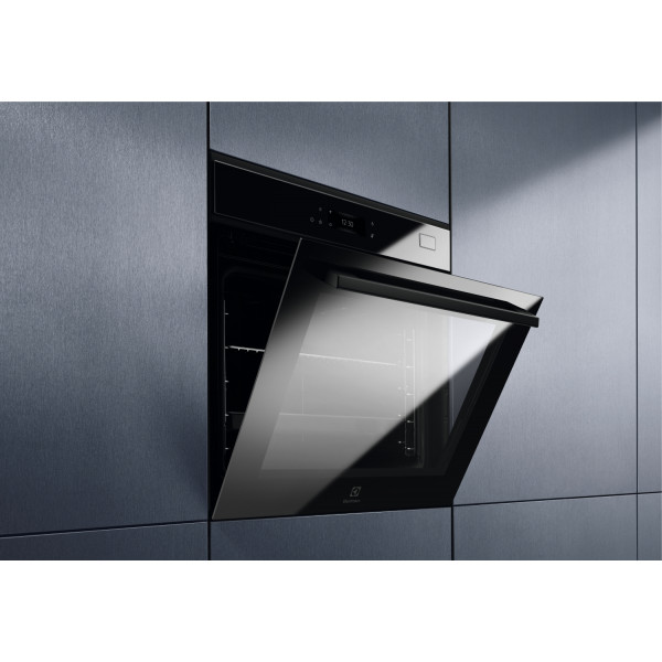 Фото - Духова шафа Electrolux EOB8S39H