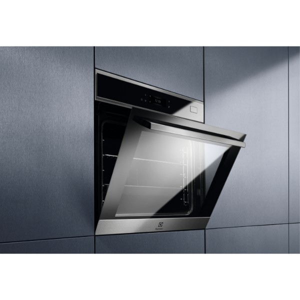 Фото - Духовой шкаф Electrolux EOB8S39WX