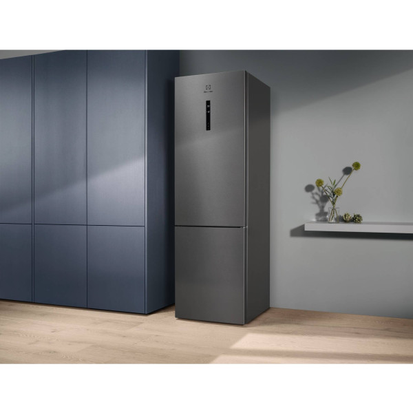 Фото - Холодильник Electrolux LNT7ME36X3