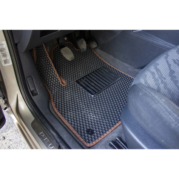 Фото - Килимки з екошкіри в салон авто передні EVAtech ECO для 3008 Peugeot 2009-2016 1 покоління SUV EU PT3340A2CP2BBB
