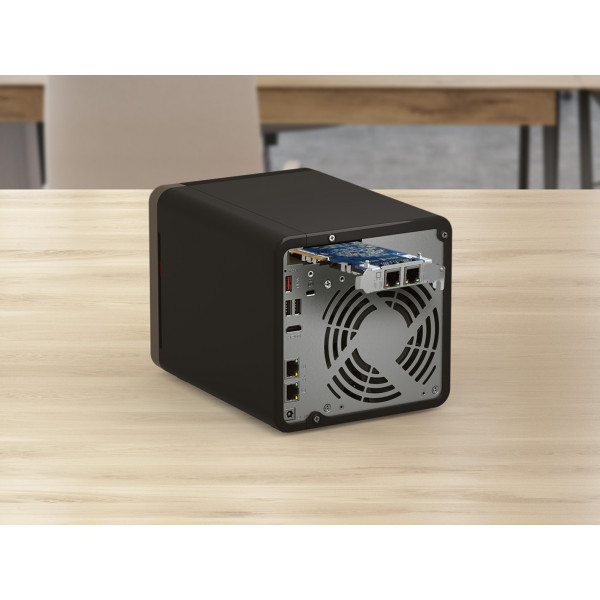 Фото - Мережеве сховище без HDD QNAP TS-464-8G