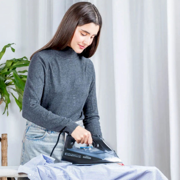 Фото - Утюг Black&Decker BXIR2606E