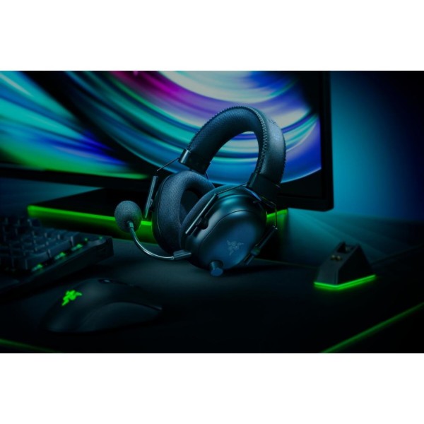Фото - Гарнитура беспроводная игровая Razer Blackshark V2 PRO Wireless (RZ04-03220100-R3M1)