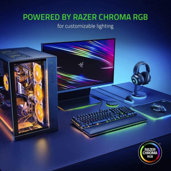 Фото - Бездротовий зарядний пристрій Razer Chroma Charging Pad 10W Fast WL Charger RGB Black (RC21-01600100-R371)