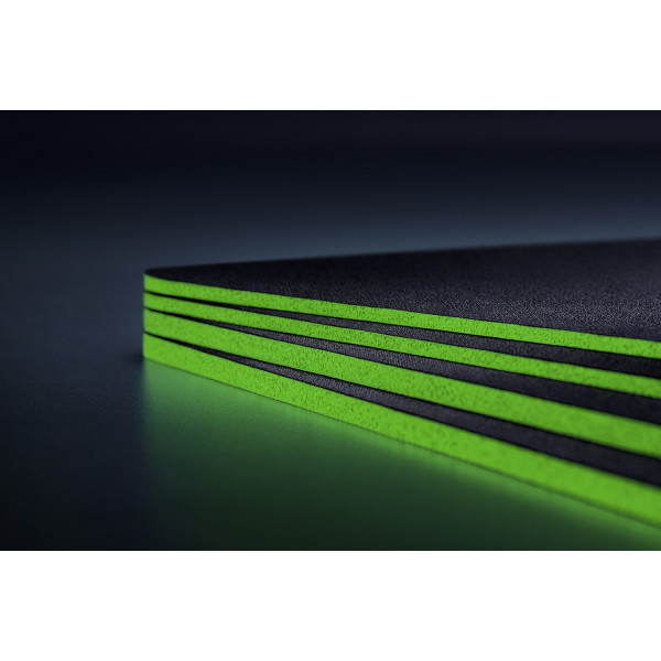 Фото - Коврик для мыши игровой Razer Gigantus V2 Medium (RZ02-03330200-R3M1)
