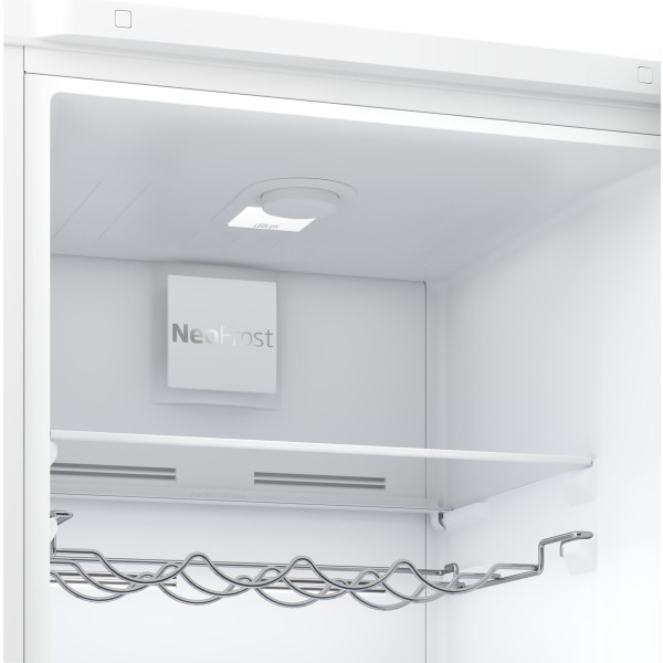 Фото - Холодильник Beko RCNA366K40WN