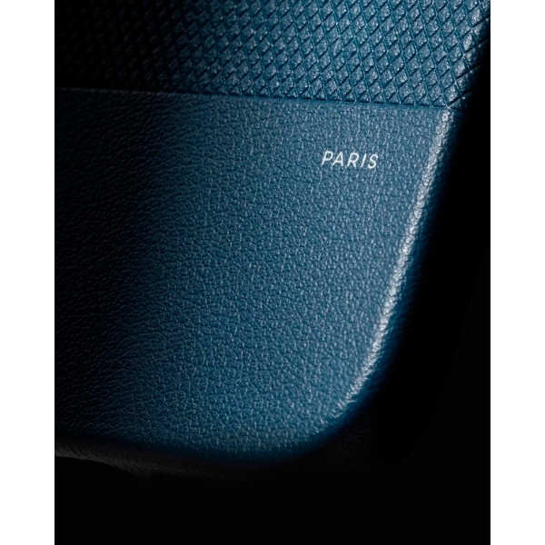 Фото - Чохол для смартфону Native Union RE Classic Case Navy for iPhone 17 (RECLA-NAV-NP25)