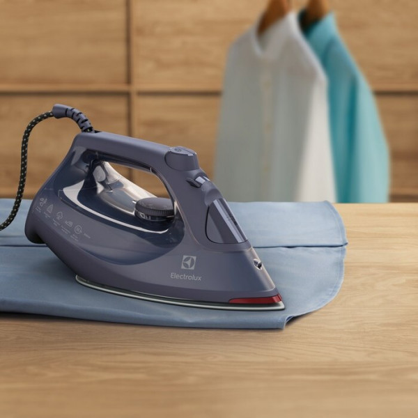 Фото - Праска Electrolux E6SI1-4MN