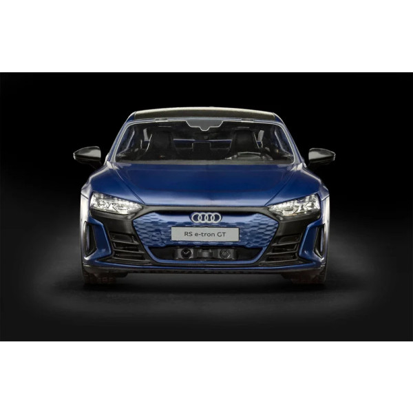Фото - Набор для моделирования техники Revell модель автомобиль Audi RS e-tron GT 1:24 (RVL-07698)