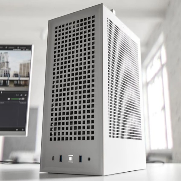 Фото - Корпус Hyte Revolt 3 White Mini-ITX PCIE 4.0 cable included (CS-HYTE-REVOLT3-W)