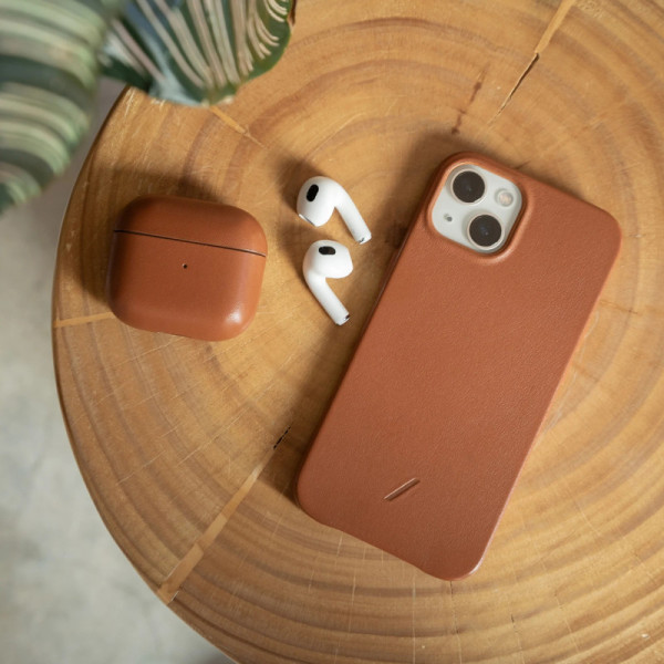 Фото - Чохол для навушників Native Union Leather Case Tan for Airpods 3rd Gen (APCSE-LTHR-BRN-V2)