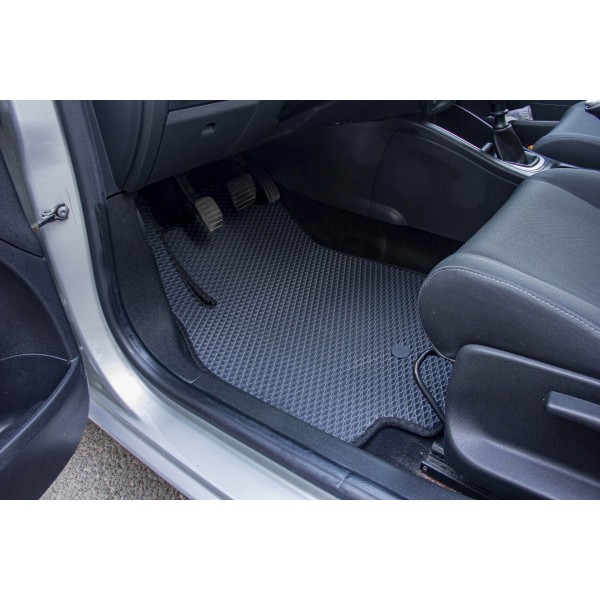 Фото - Килимки з екошкіри в салон авто передні EVAtech ECO для Megane (III) 3-doors MT Renault 2008-2016 3 покоління Htb EU RT3635AVV2AV2BBB