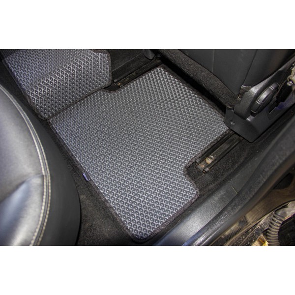 Фото - Килимки з екошкіри в салон авто EVAtech ECO для Megane (III) 5-doors AT Renault 2008-2016 3 покоління Htb EU RT33180CBV5RN2BBB