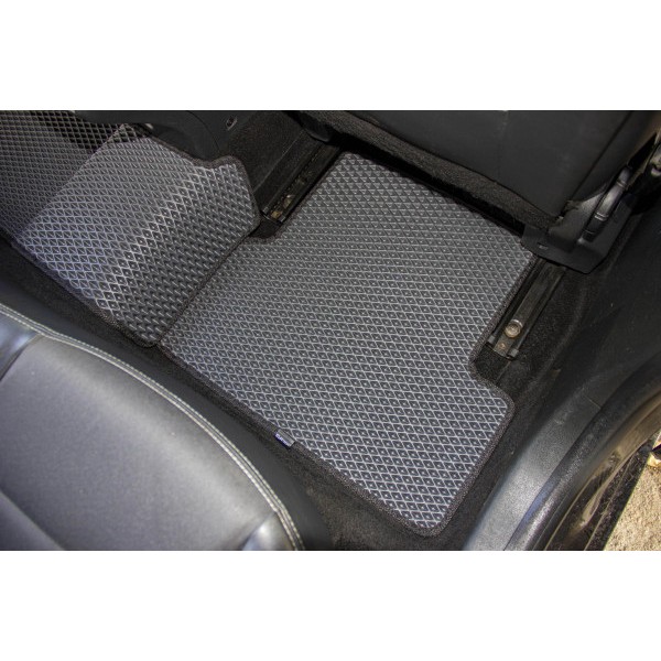Фото - Килимки з екошкіри в салон авто EVAtech ECO для Megane (III) 5-doors AT Renault 2008-2016 3 покоління Htb EU RT33180CBV5RN2BBB