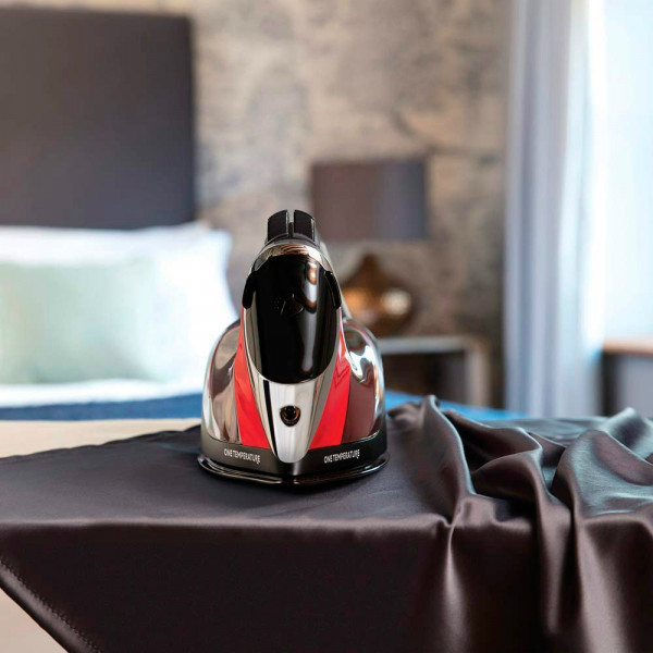 Фото - Праска Russell Hobbs 25090-56 One Temperature Red