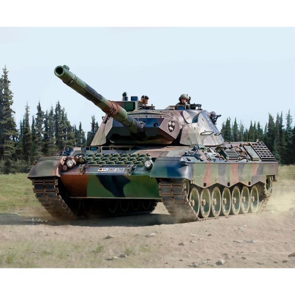 Фото - Набор для моделирования техники Revell Танк Leopard 1A5 1:35 (RVL-03320)