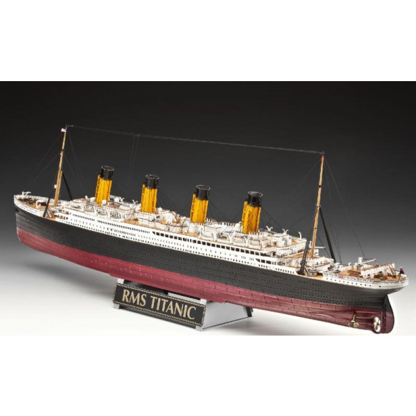 Фото - Набор для моделирования техники Revell набор Лайнер Титаник. К 100-летию постройки 1:400 (RVL-05715)