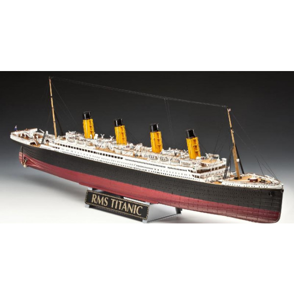 Фото - Набор для моделирования техники Revell набор Лайнер Титаник. К 100-летию постройки 1:400 (RVL-05715)