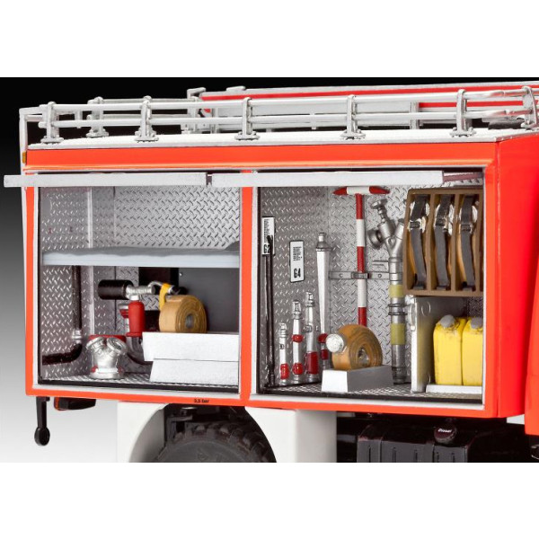 Фото - Набір для моделювання техніки Revell Пожежна машина Unimog U1300L TLF 8/18 1:24 (RVL-07512)
