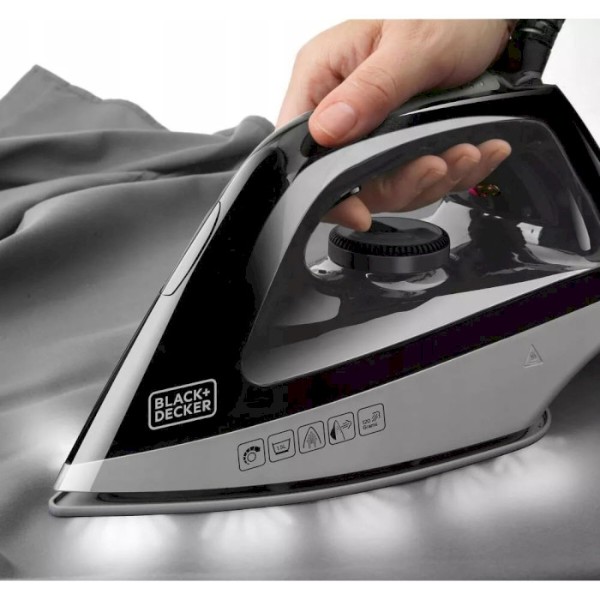 Фото - Утюг с парогенератором Black&Decker BXSS2200E